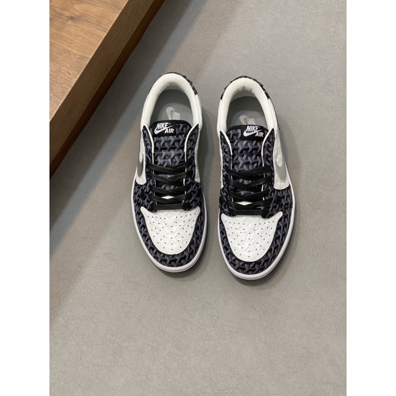 l**is V*t*n sneakers